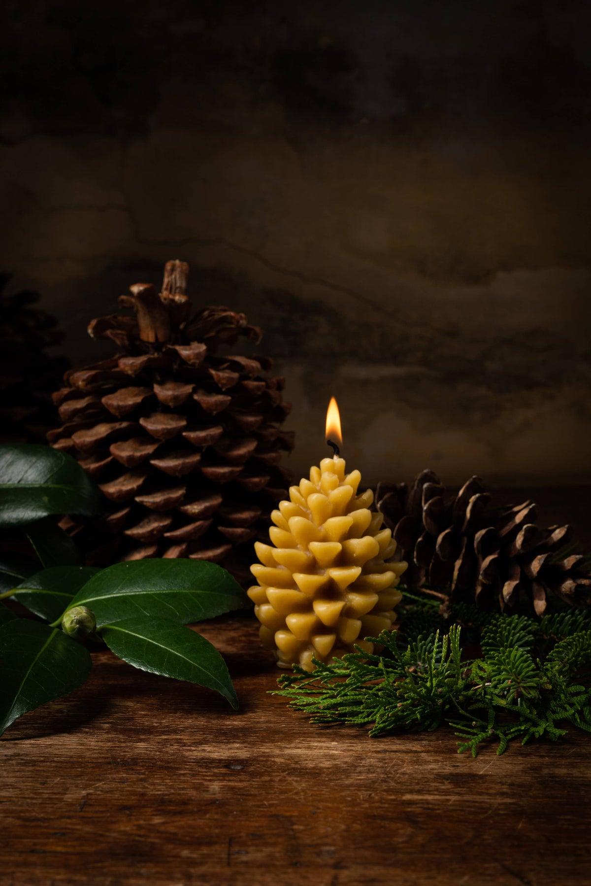 Pure Beeswax Pinecone Candle