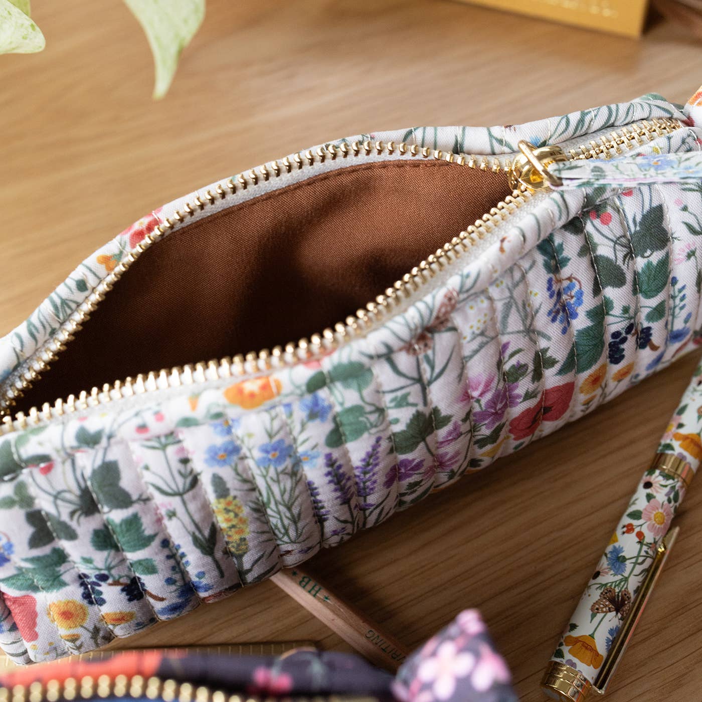 BOTANIST | Cotton Quilted Pencil Pouch