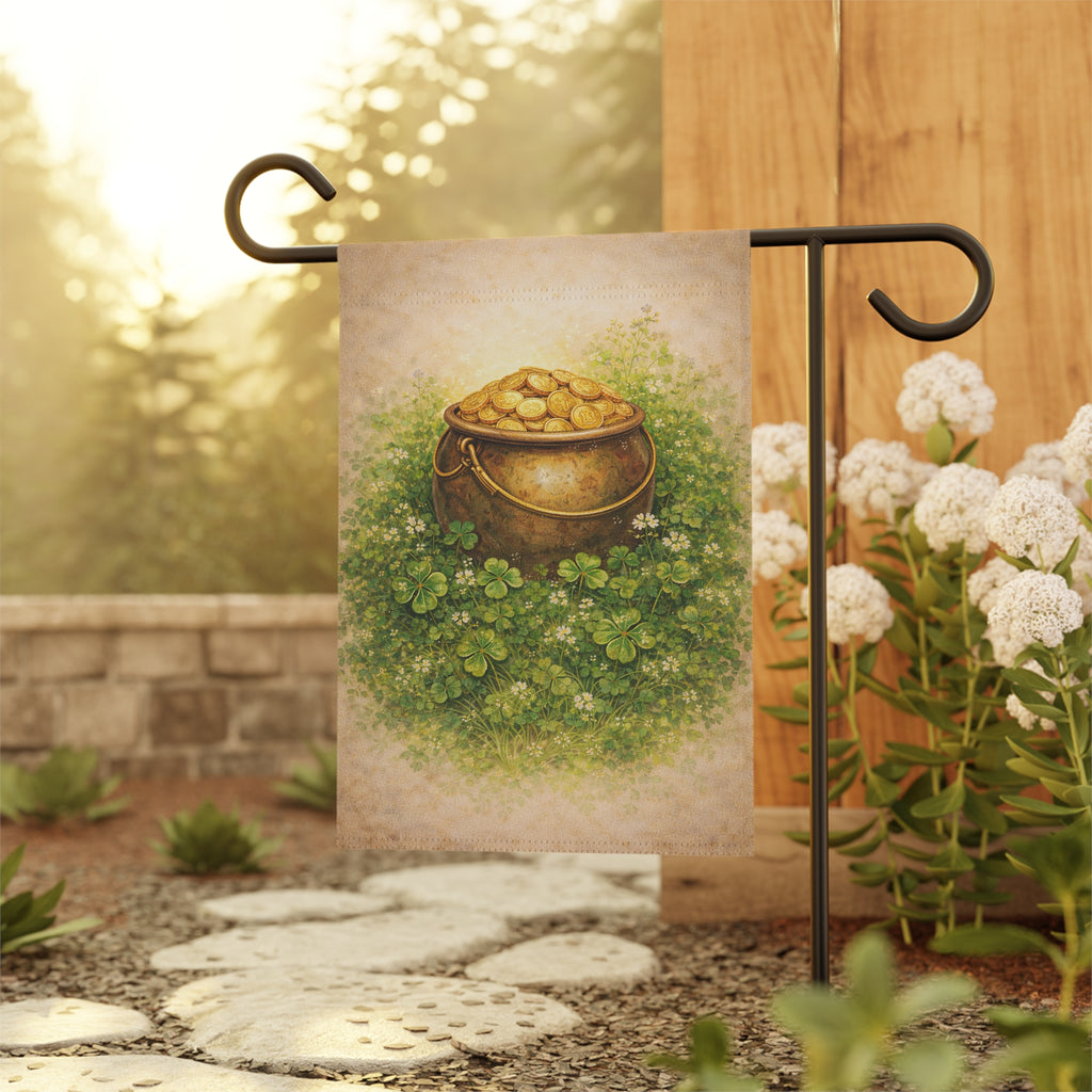 St. Patrick's Pot o' Gold Garden Banner — Vintage Inspired Garden Flag
