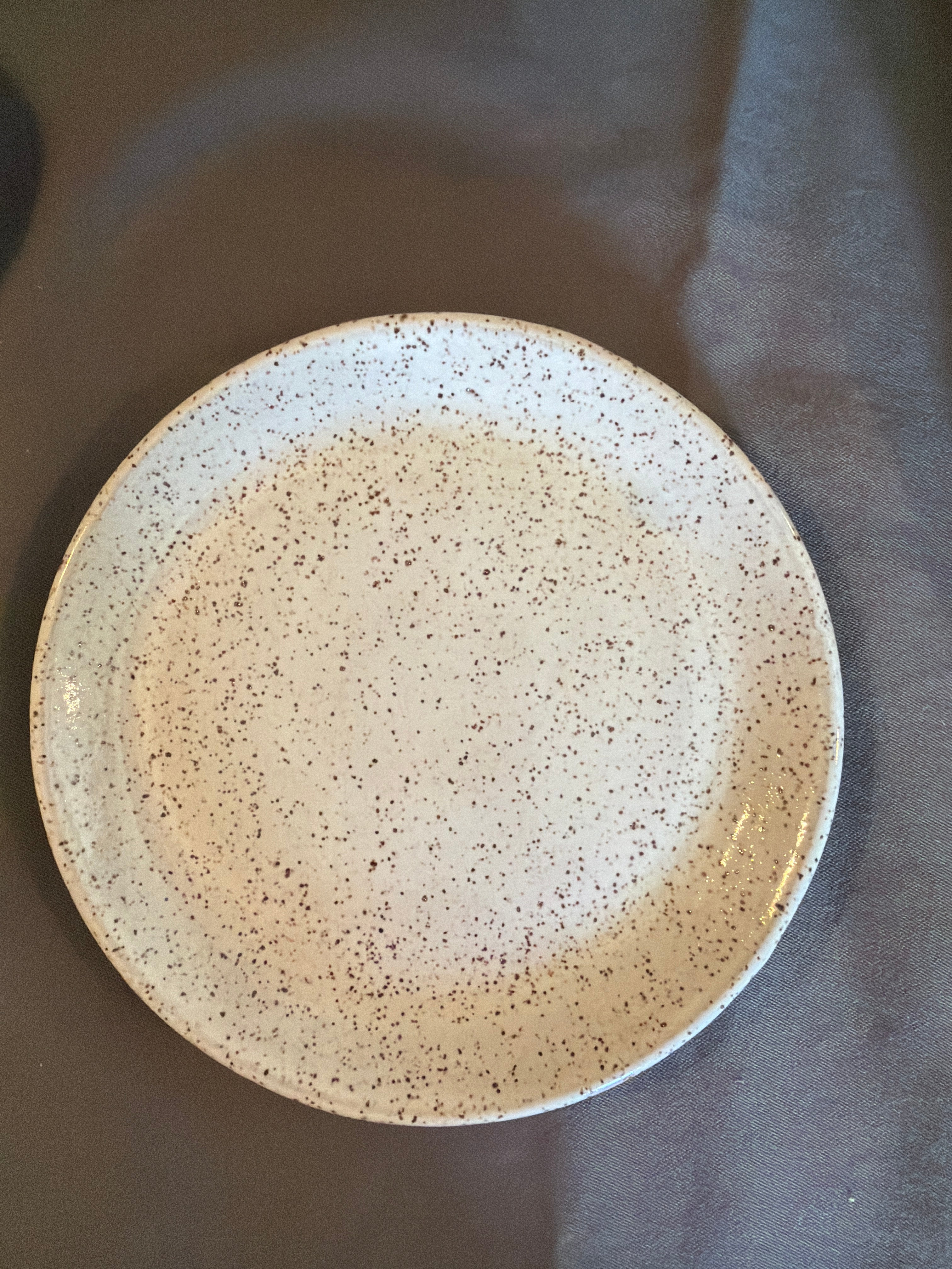 Small speckled plate