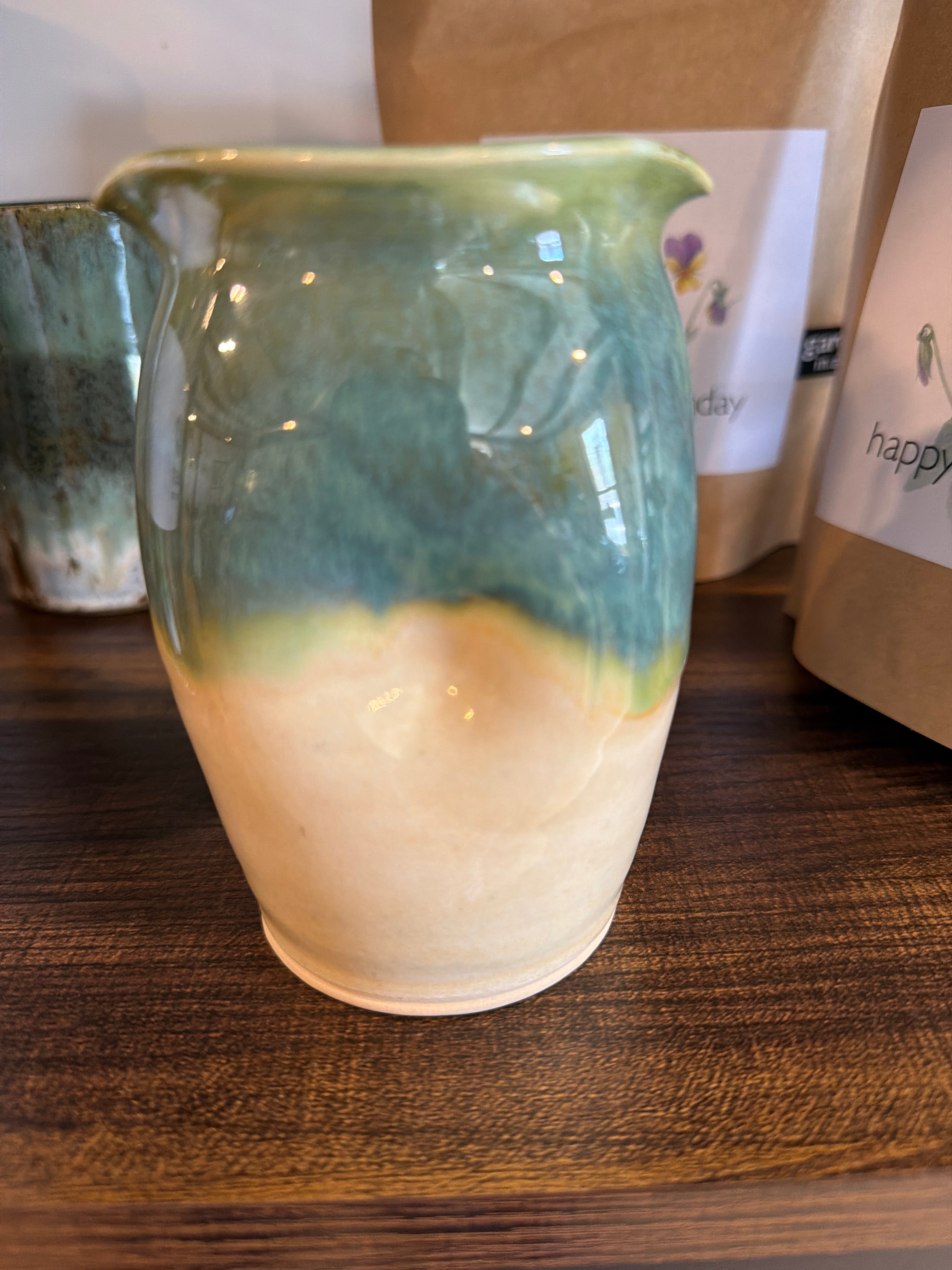 Ombré flower vase